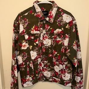 Forever 21 denim jacket sz M